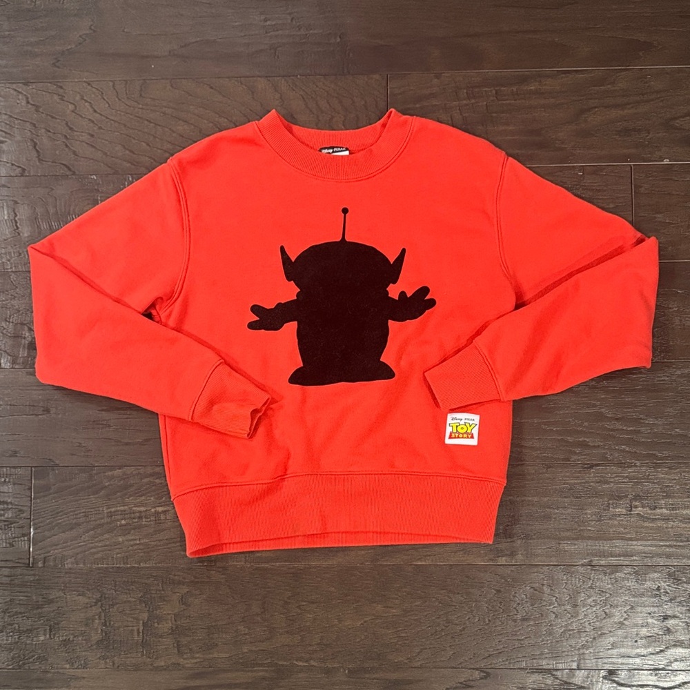 Forever 21 Disney Toy Story Red Sweatshirt with Black Alien and ‘Oooooohh’ Small